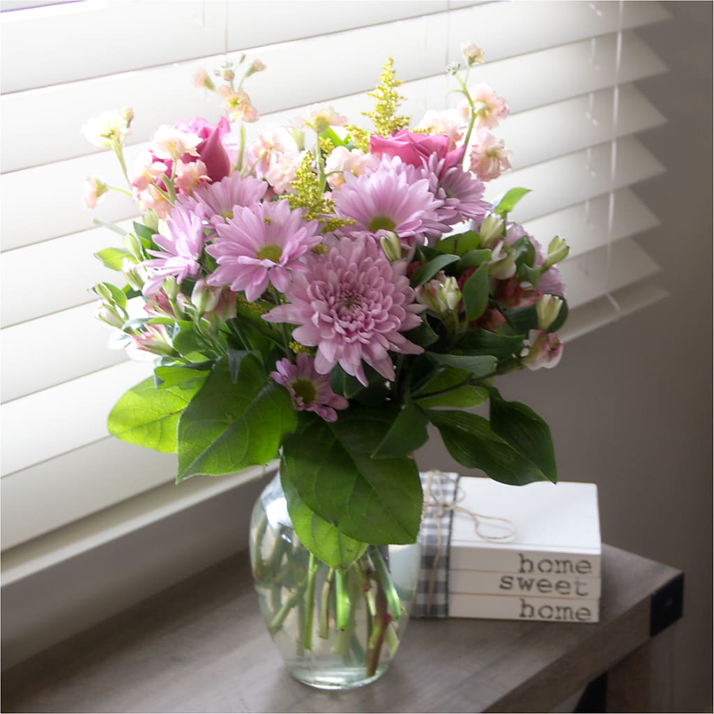 Pastel Tradition - A Florist Original – Floral Expressions, Auburn IL