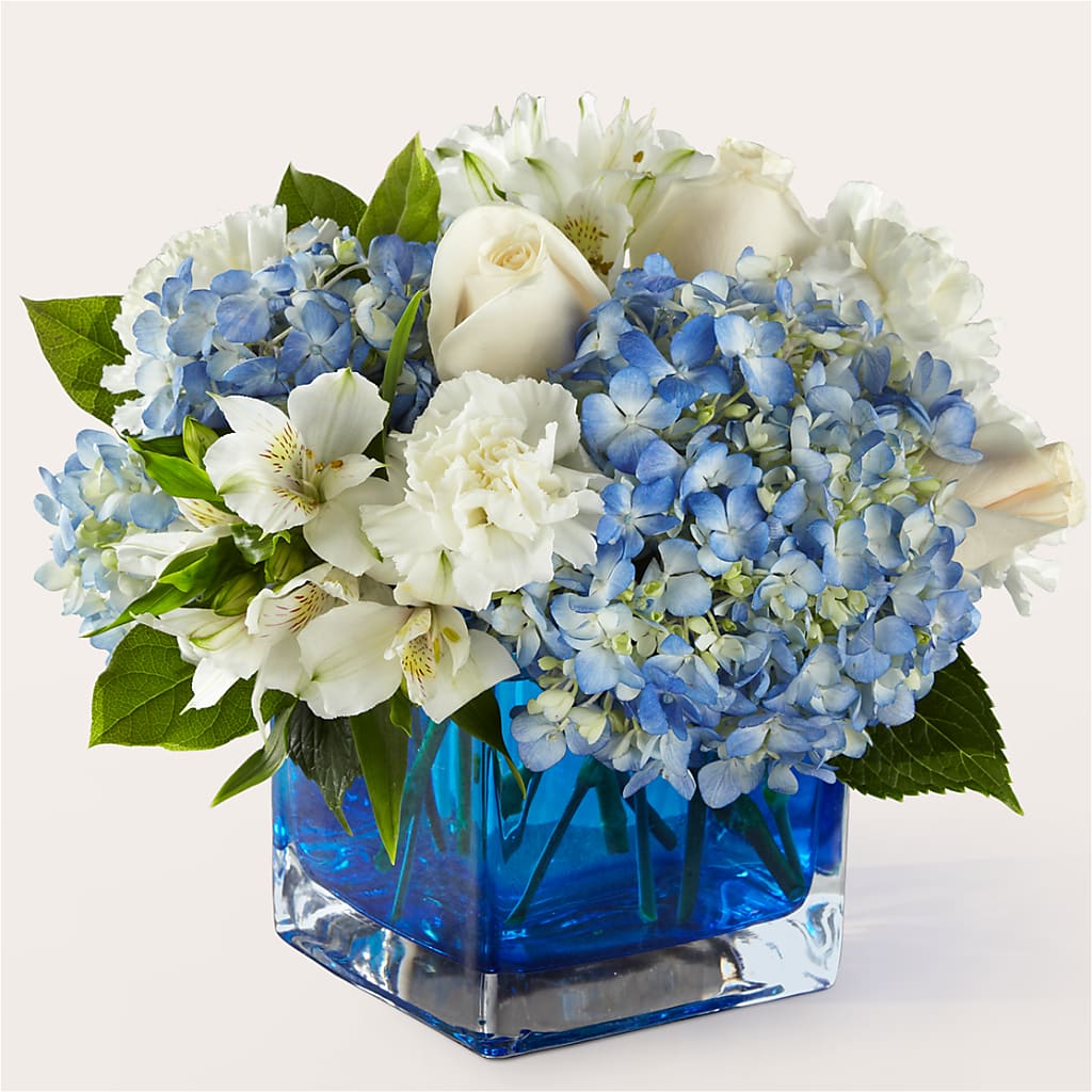 Soothing Waters Bouquet – Floral Expressions, Auburn IL