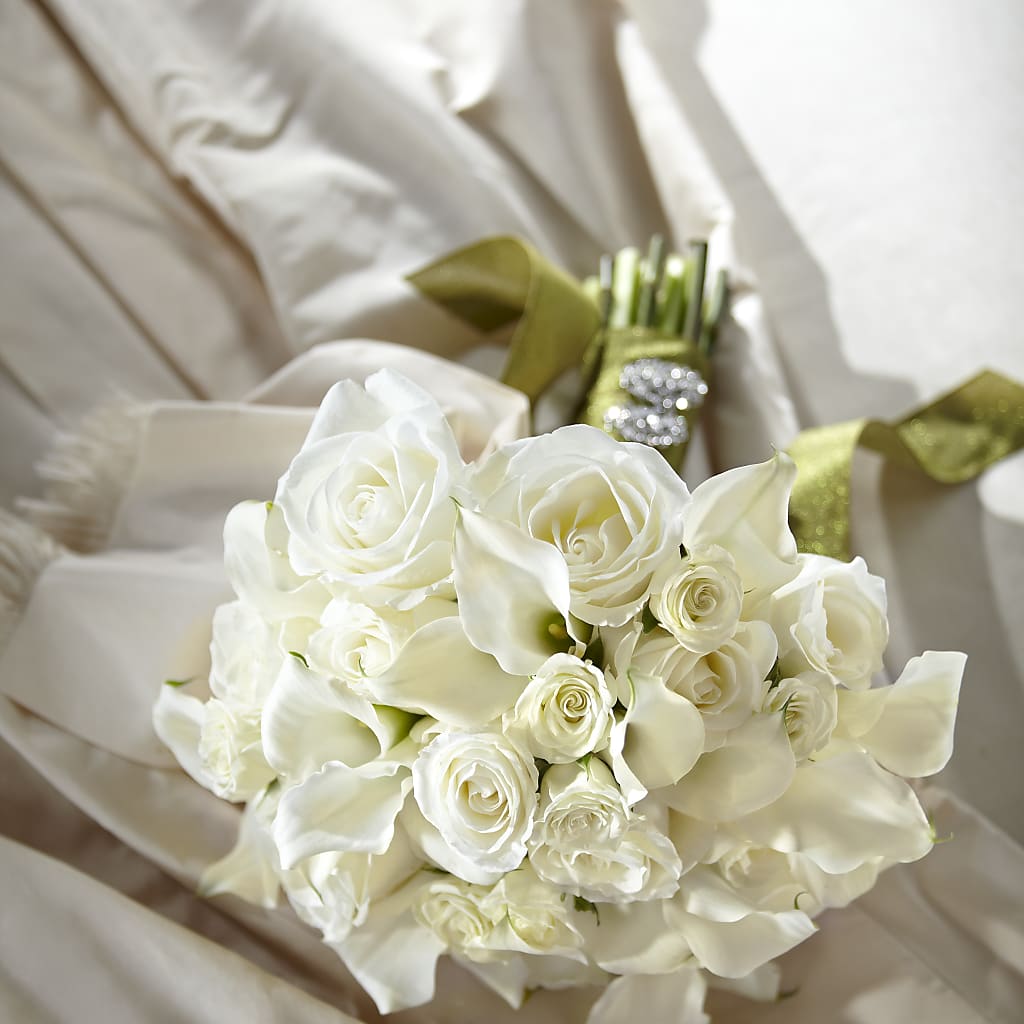 Serene Highness Bouquet – Floral Expressions, Auburn IL
