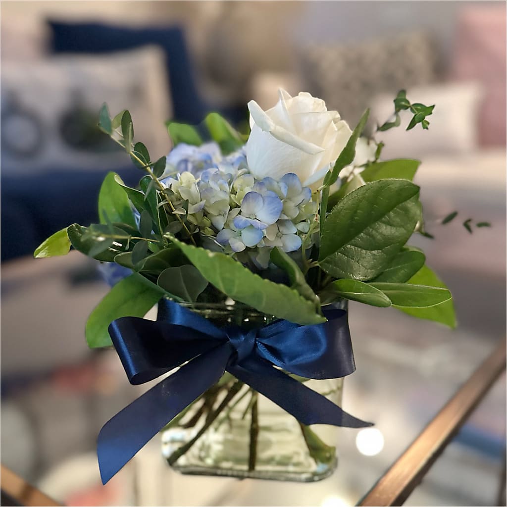 Sky Blue Delight Bouquet –  Floral Expressions, Auburn IL