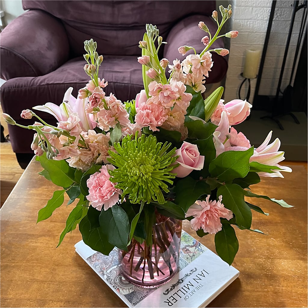 Pretty in Pink Bouquet –  Floral Expressions, Auburn IL