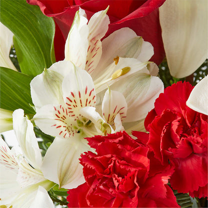 Holiday Season Bouquet –  Floral Expressions, Auburn IL