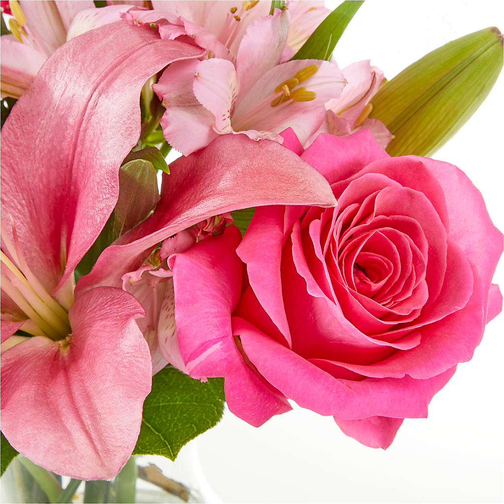 Lots of Love Bouquet –  Floral Expressions, Auburn IL