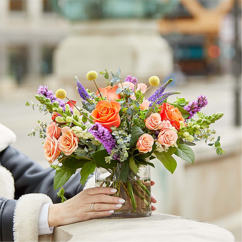 The Standout Bouquet –  Floral Expressions, Auburn IL
